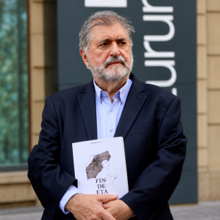 Jesús Eguiguren. El fin de ETA, Rubalcaba y Zapatero