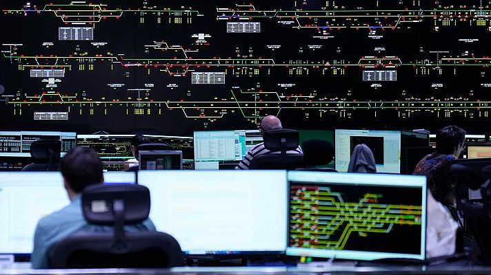 Centros de regulaci�n y control del tr�fico ferroviario: c�mo y qui�nes gestionan la circulaci�n de los trenes