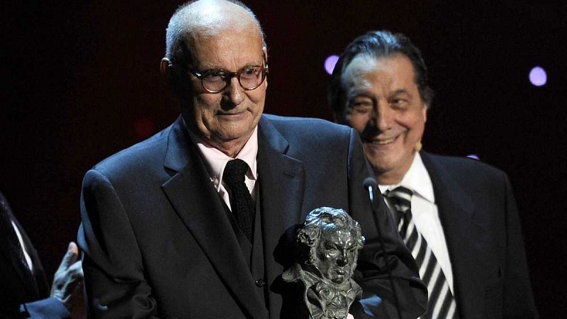 No es un día cualquiera - Mario Camus: "Hace falta mucha insensatez para meterse en aventuras de cine"