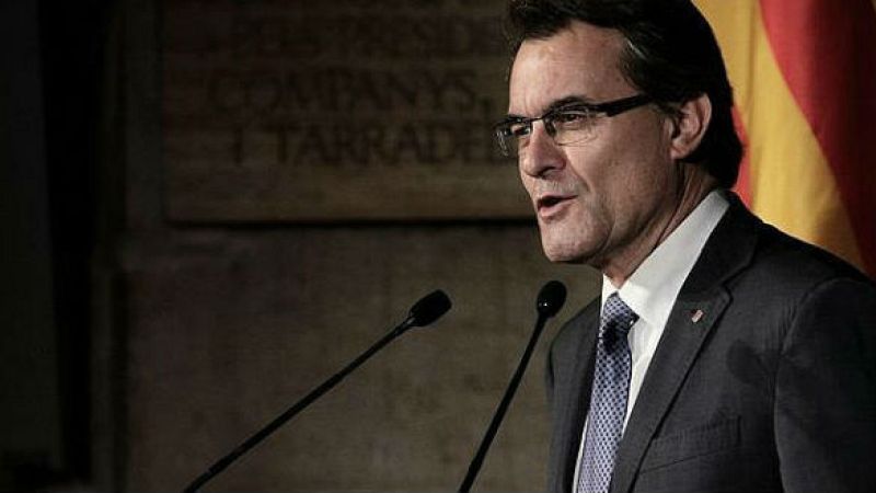 Boletines RNE - Mas reitera el derecho de Cataluña a decidir - 05/11/14 - Escuchar ahora