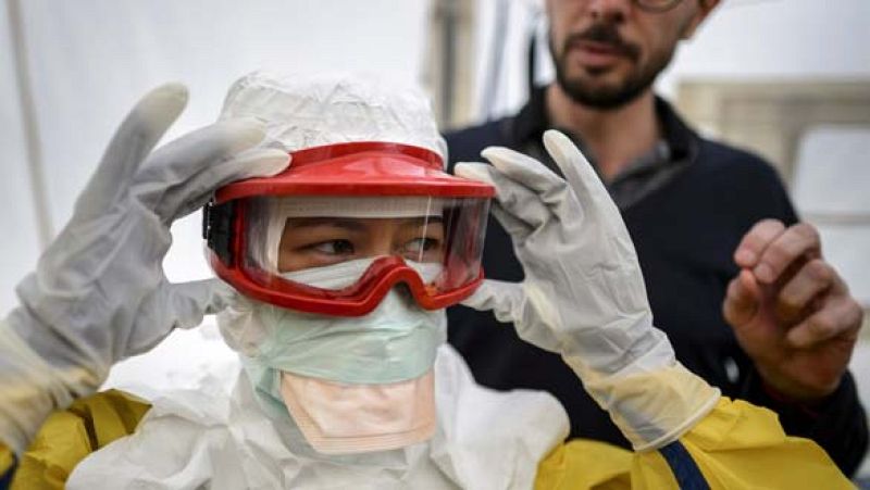 Entre paréntesis - MSF al límite de su capacidad de respuesta - Escuchar ahora