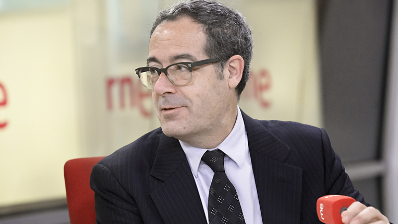 Las mañanas de RNE - Macias, en contra de igualar los salarios de los altos cargos "por abajo"