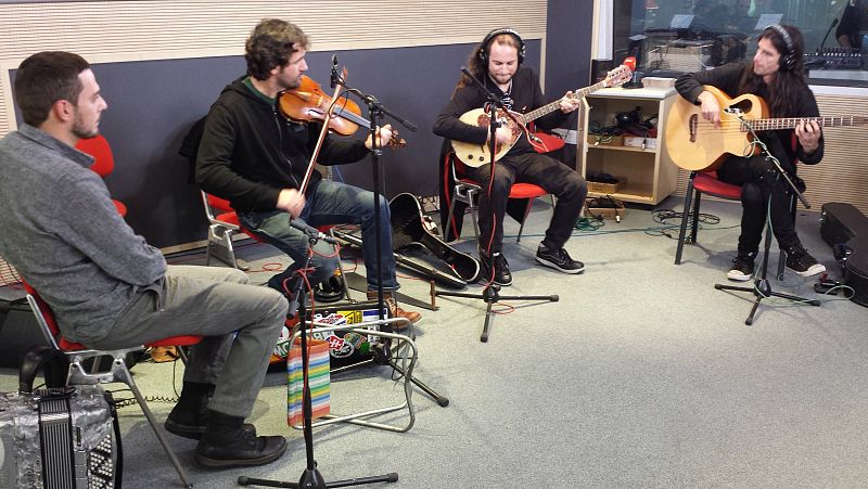 Las mañanas de RNE - Zoobazar toca en directo