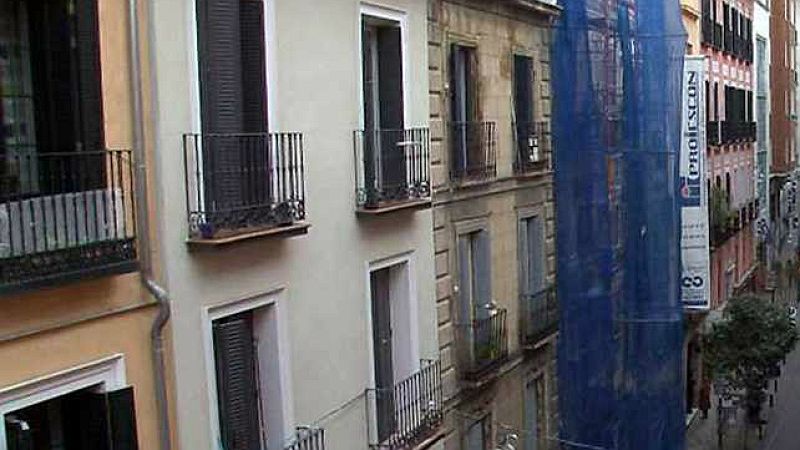 Entre paréntesis - Miles de comercios históricos echan el cierre por la actualización de la renta antigua - Escuchar ahora