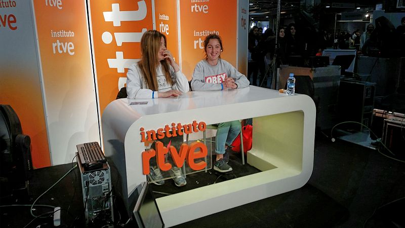 Radio 5 Actualidad - Radio 5, en aula 2015 con nuestro Instituto - 05/03/15