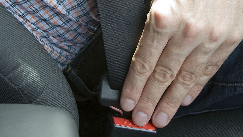 Radio 5 Actualidad - Campaña de la DGT para el uso del cinturón - 09/03/15 - Escuchar ahora