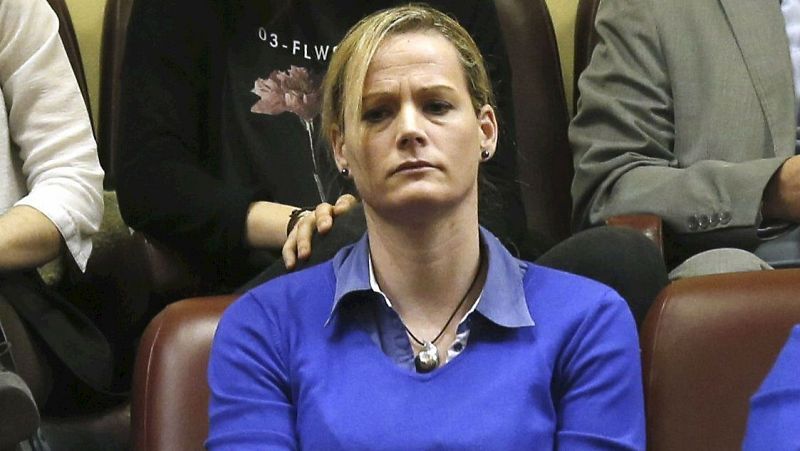 Boletines RNE - Bronca entre la diputada Lozano y el ministro Morenés - 11/03/15 - Escuchar ahora