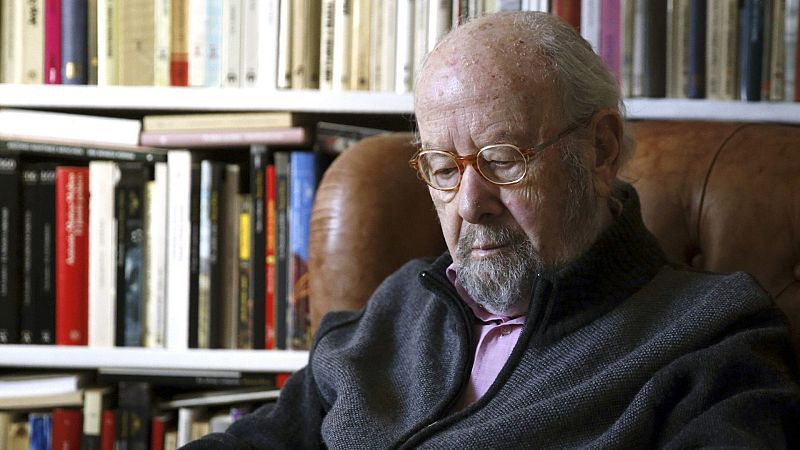 Biblioteca Pública - José Manuel Caballero Bonald alza su insumisa voz poética en "Desaprendizajes", un alegato moral contra los tópicos de la cultura y la sociedad - Biblioteca pública | Escuchar
