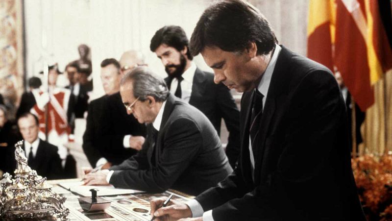 Radio 5 Actualidad - Las otras noticias del 12 de junio de 1985 - 12/06/15