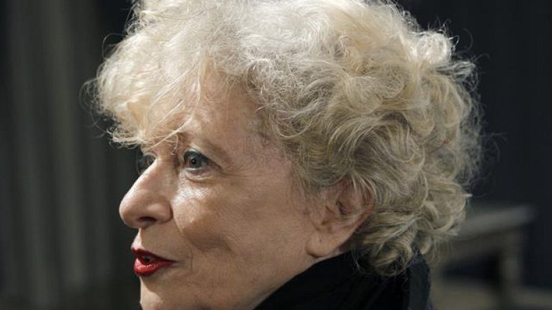 No es un día cualquiera - Magüi Mira: "El teatro es contarnos a nosotros nuestras propias historias" | Escuchar