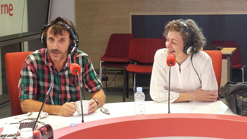 Las mañanas de RNE - Nuria González y Carlos Chamarro, un matrimonio mal avenido en 'Milagro en casa de los López'