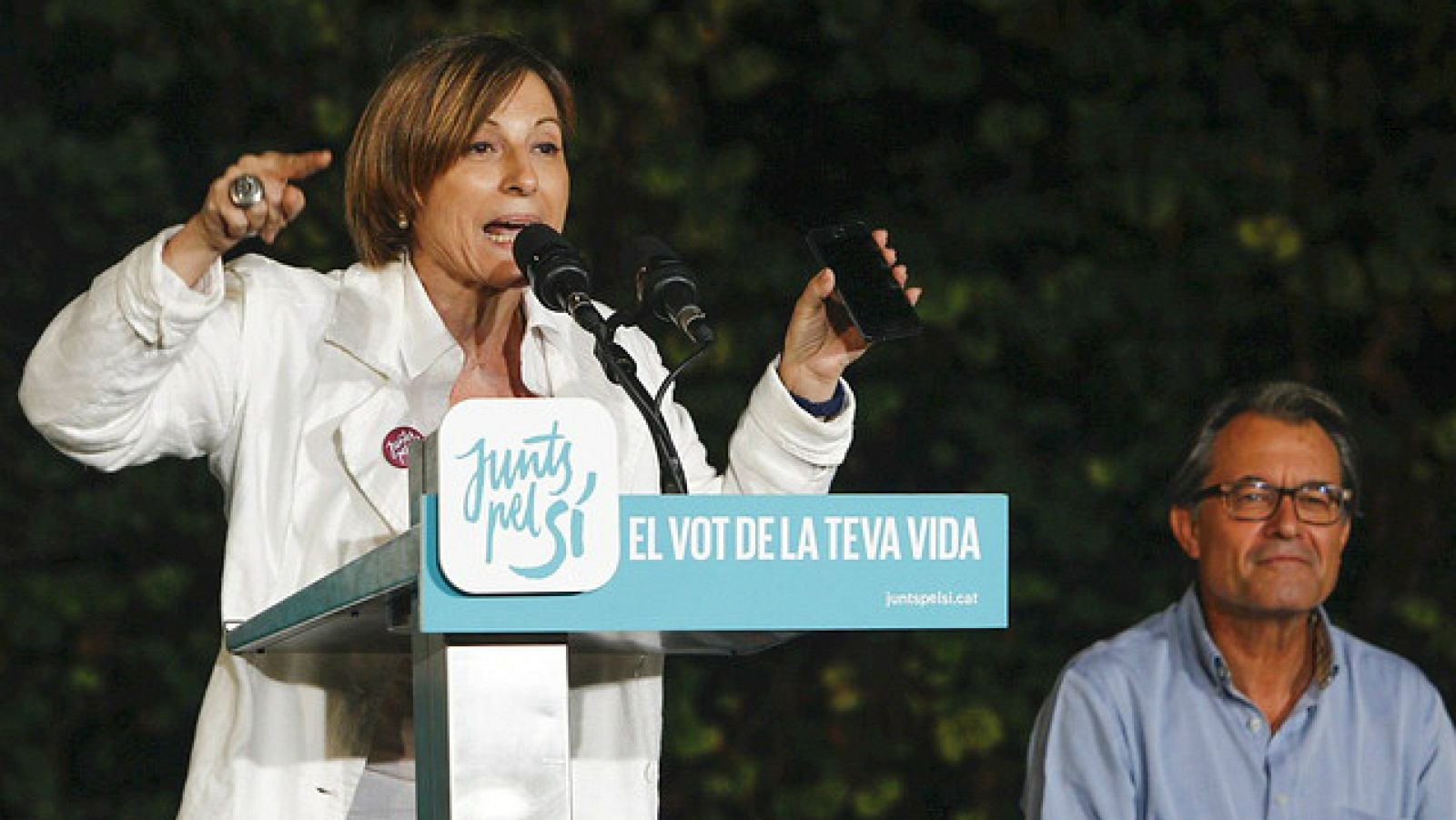 Las mañanas de RNE - Carme Forcadell: "Es tarde para que el Senado venga a Barcelona, vamos camino de la independencia" - Escuchar ahora
