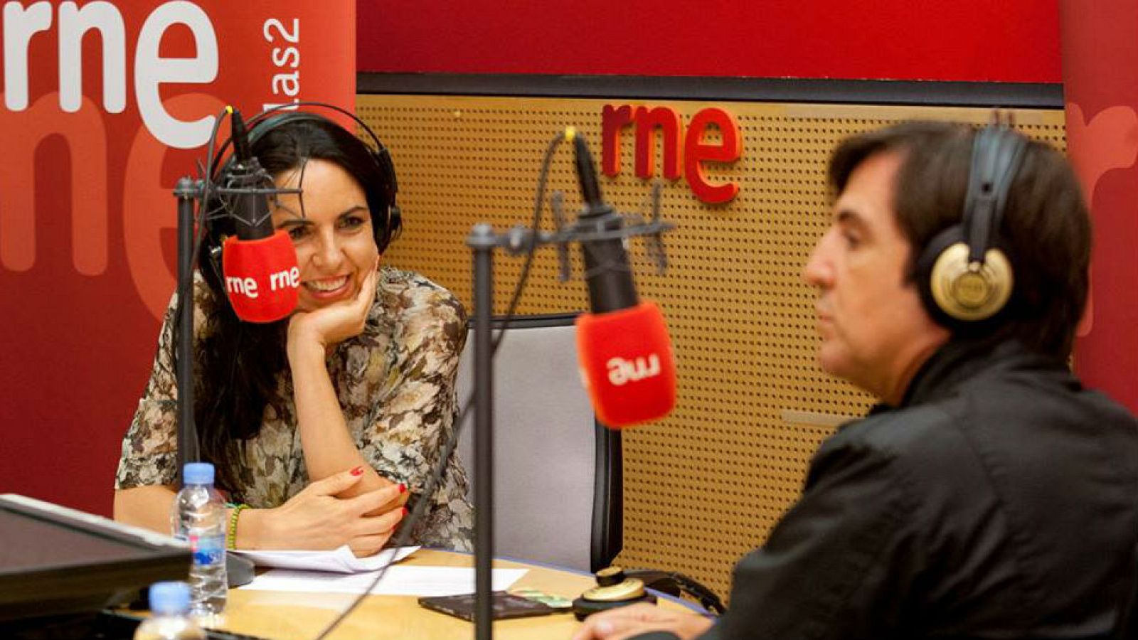 Abierto hasta las 2 - Manolo Tena - 27/09/15 - escuchar ahora