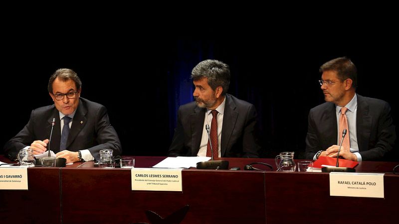 Diario de las 2 - Mas alerta del uso partidista de la justicia y Catalá defiende el respeto a la ley  - Escuchar ahora