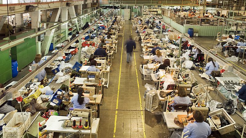 Radio 5 Actualidad - Descienden los concursos de acreedores un 25% y las demandas por despido, en un 9% - Escuchar ahora