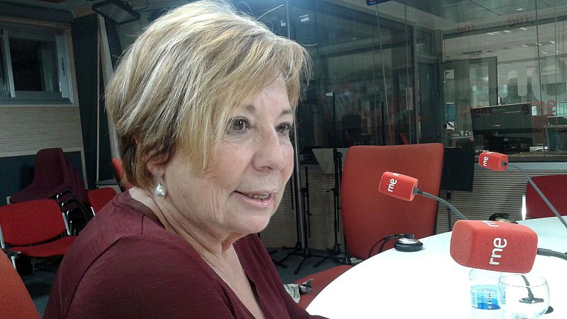 24 horas - Celia Villalobos: "En el partido no he visto a nadie poner en duda el liderazgo de Rajoy" - 19/10/15 - Escuchar ahora