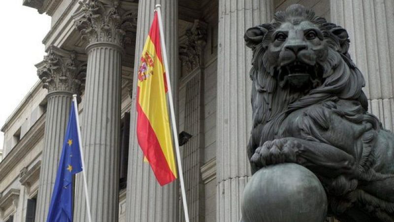 Boletines RNE - Los Presupuestos Generales del Estado para 2016 terminan su tramitación - Escuchar ahora