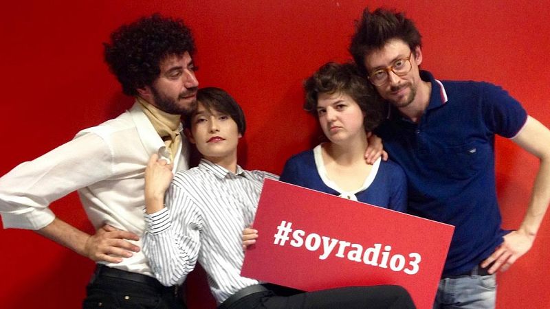 Capitán Demo - Papaya en acústico con 'No me quiero enamorar' - 26/10/15 - escuchar ahora