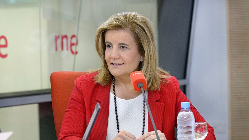 Las mañanas de RNE - Fátima Báñez: "Empezamos a hablar de contratos y no de despidos" - Escuchar ahora
