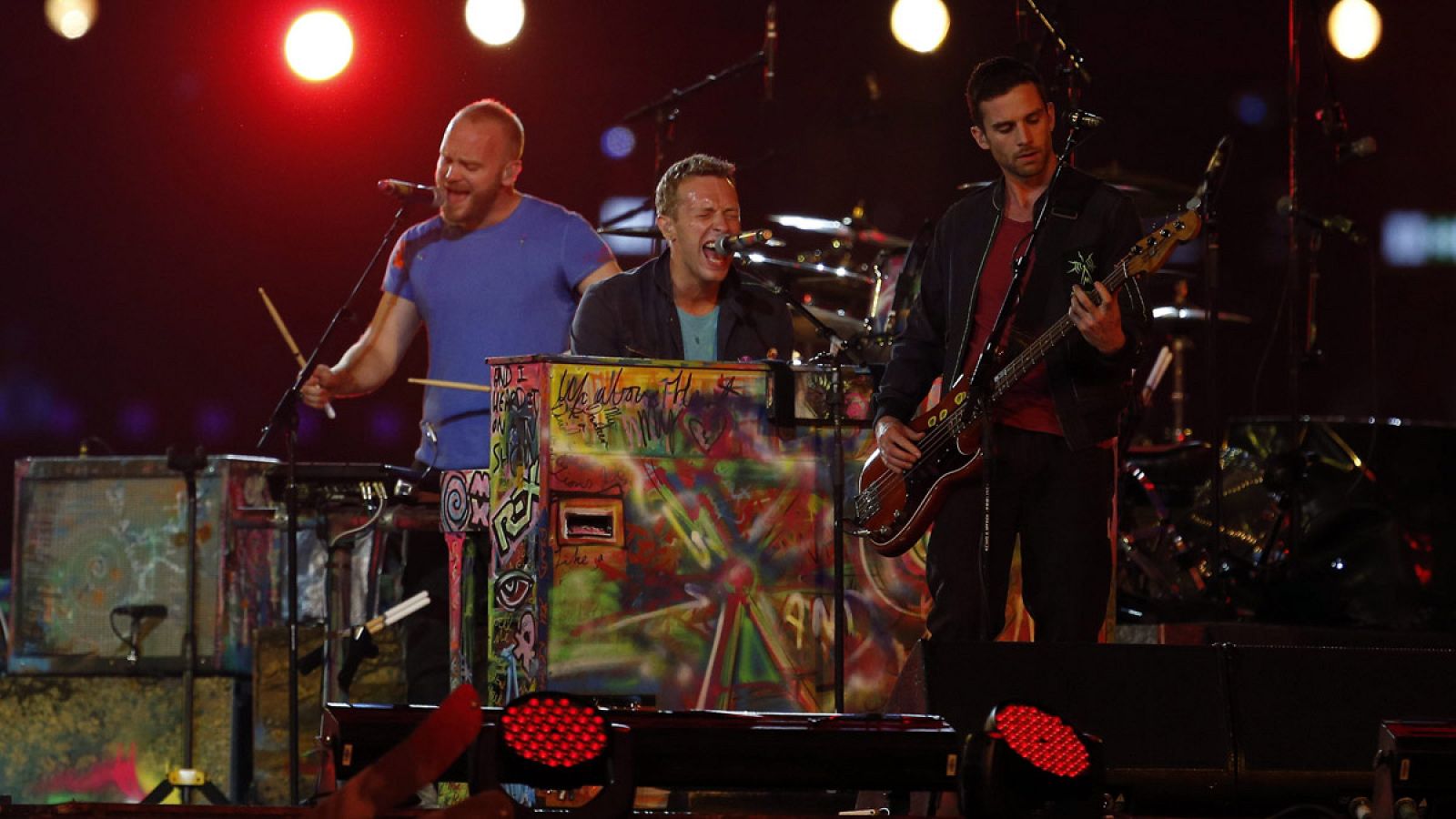 Escucha el primer single del nuevo disco de Coldplay, "Adventure of a lifetime" | Escuchar