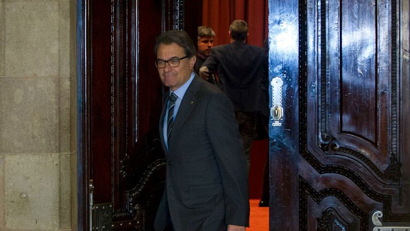 Artur Mas confirma Carles Puigdemont será nuevo president - Escuchar ahora