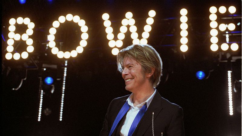 Hoy empieza todo con ngel Carmona - Bowie - 11/01/16 - escuchar ahora