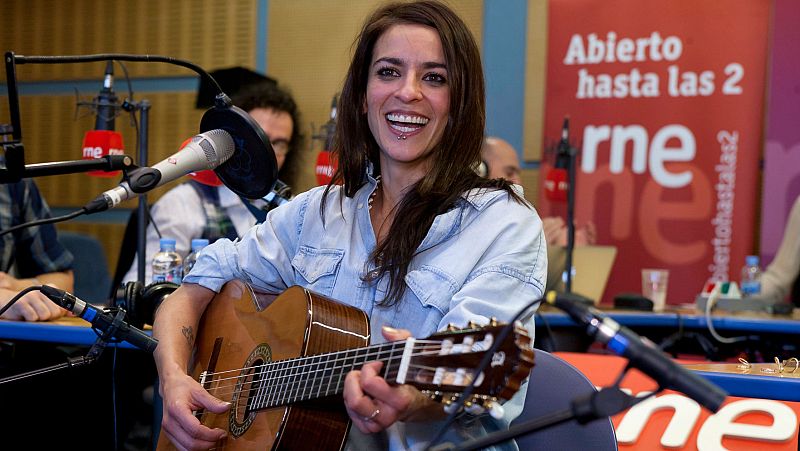 Abierto hasta las 2 - Bebe - 17/01/16 - escuchar ahora