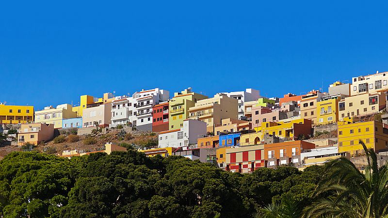 Entre paréntesis - 'Escapadas' nos descubre los destinos turísticos que no nos podemos perder - 20/01/16 - Escuchar ahora