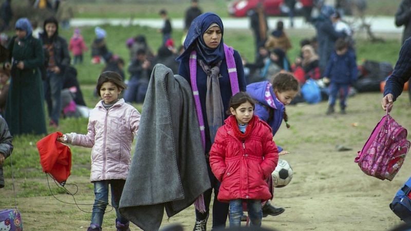 Radio 5 Actualidad - La ola de refugiados sigue desbordando Grecia - 29/02/16