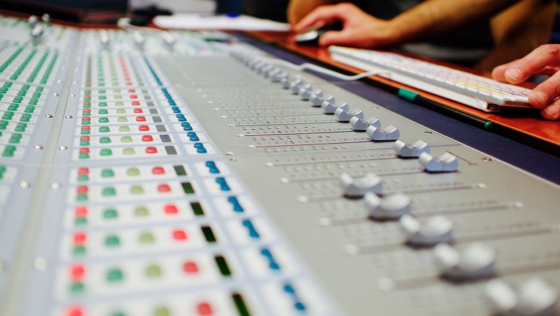 VIDEOJUEGOS | Escuchar