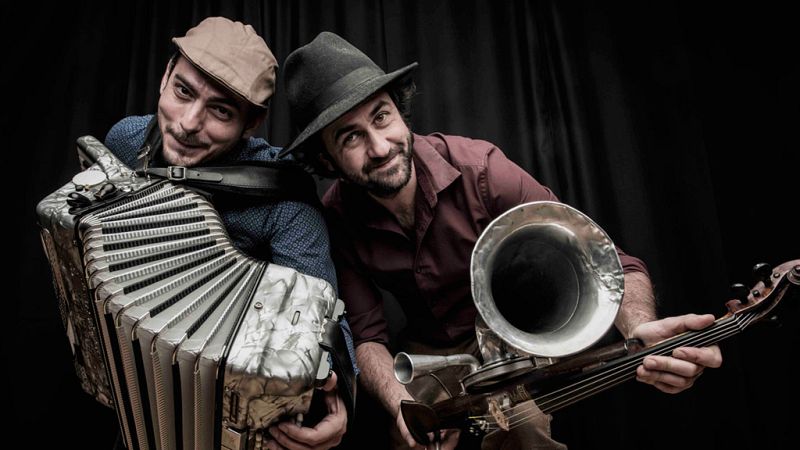 Las mañanas de RNE - Fetén Fetén interpreta en directo "Treinta de febrero" - Escuchar ahora