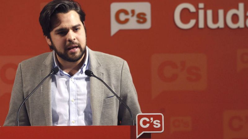 24 horas - Fernando de Páramo (C's): "Quien esté con la cabeza puesta en las encuestas será el peor parado" - 13/04/16 - Escuchar ahora