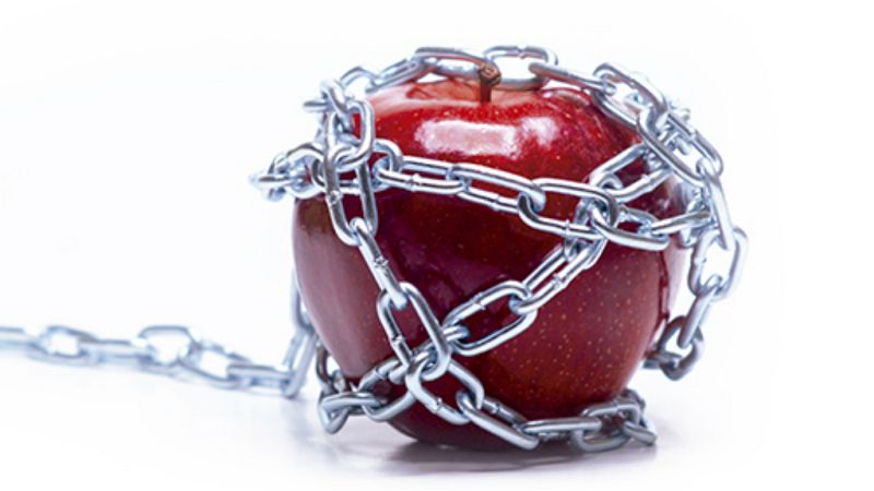 El canto del grillo - 'Eva encadenada': violencia sexual contra la mujer - Escuchar ahora