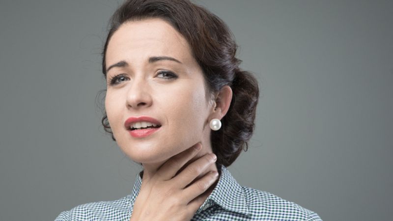 España vuelta y vuelta - Los caramelos de menta, los alimentos salados o la pimienta , malos para la voz - Escuchar ahora