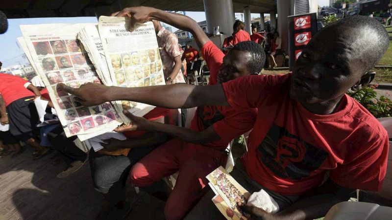 Entre paréntesis - Se cumplen dos años del secuestro de las 200 estudiantes por parte de Boko Haram - Escuchar ahora