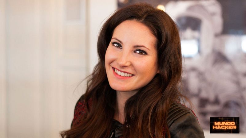 5.0 -  Manu Martín entrevista Mónica Valle de "Mundo Hacker"