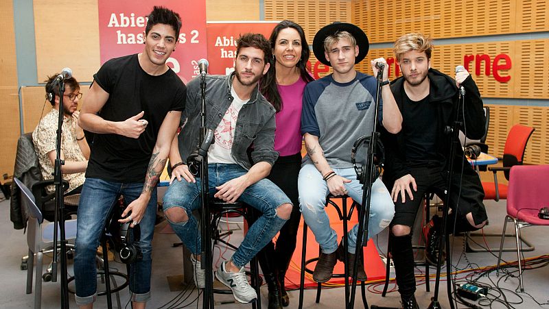 Abierto hasta las 2 - Auryn: "Anastacia es un gran ejemplo para nosotros" - 24/04/16 - escuchar ahora