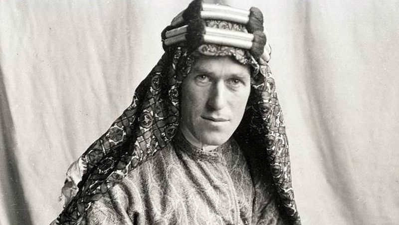 Las mañanas de RNE - En el Rincón de los contadores de historias hablamos sobre el escritor Lawrence de Arabia - Escuchar ahora