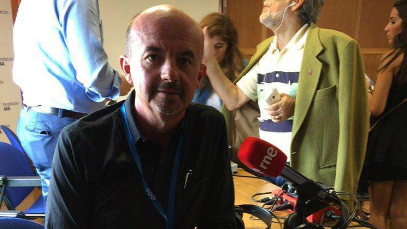 Las mañanas de RNE - Hablamos sobre periodismo de guerra y deportaciones con el ex corresponsal Carlos Hernández de Miguel - Escuchar ahora