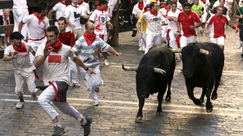 Radio 5 Actualidad - As� ha sonado el primer encierro de los Sanfermines  2016 con toros de Fuente Ymbro - Escuchar ahora