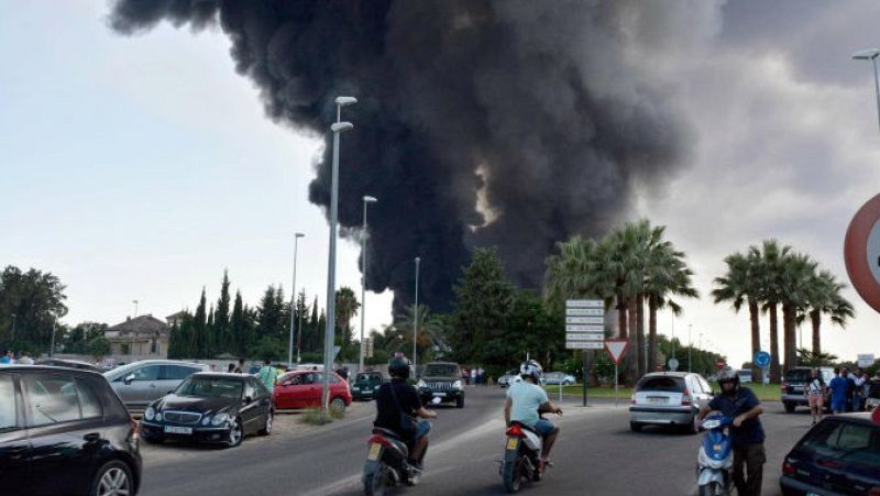 Vacaciones forzosas en Ybarra Dos Hermanas - Escuchar ahora
