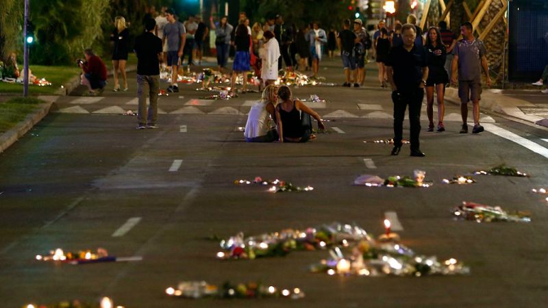 Boletines RNE - Francia realiza una nueva incursión contra el autodenominado Estado Islámico en Siria e Irak - Escuchar ahora