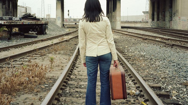 En la calle, alguien - Victoria. Sinhogarismo y transexualidad - Escuchar ahora