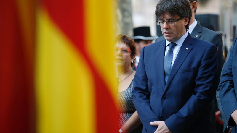 Diario de las 2 - Puigdemont impulsará el referéndum en Cataluña solo si es "vinculante" y "factible" - Escuchar ahora
