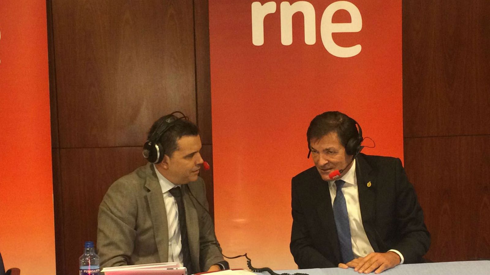 Las mañanas de RNE - Javier Fernández (PSOE): "El 'no' se enquistó y hemos tardado demasiado en tener un debate" - Escuchar ahora