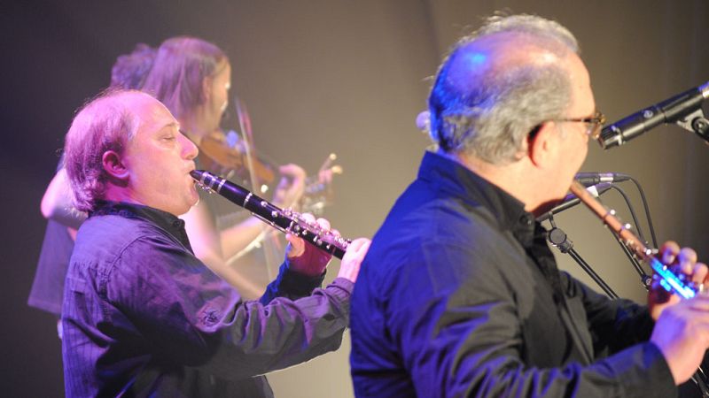 Las mañanas de RNE - Milladoiro, 40 años llevando las raíces musicales gallegas por todo el mundo - Escuchar ahora