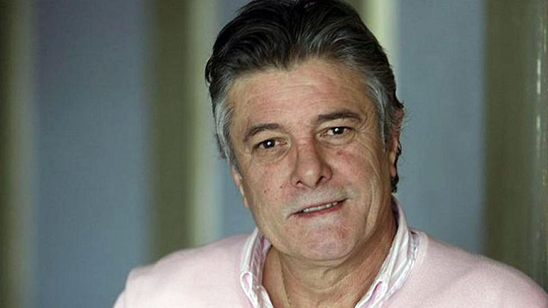 España vuelta y vuelta - Francisco celebra 35 años en la música - Escuchar ahora