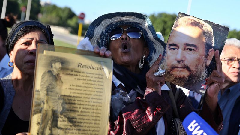 Las mañanas de RNE - Carlos Alonso Zaldívar: "Trump no romperá las relaciones diplomáticas con Cuba" - Escuchar ahora