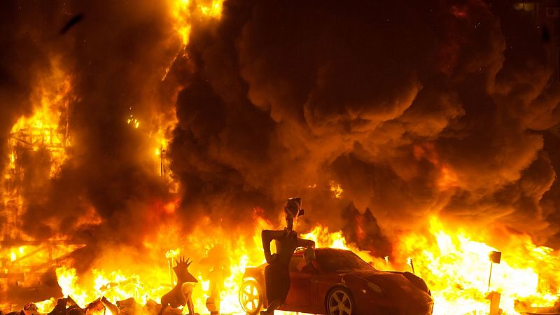 Reportajes Emisoras - Valencia: Las Fallas, Patrimonio de la Unesco - 02/12/16 - Escuchar ahora