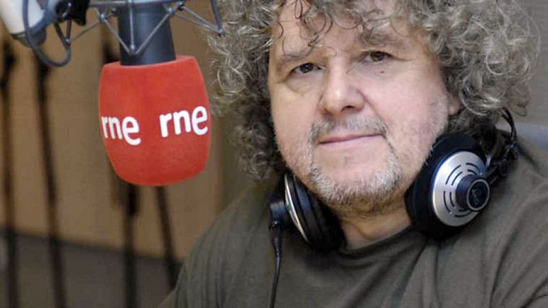 Especiales RNE - Las canciones de Navidad de nuestro tiempo, con Julio Ruiz
